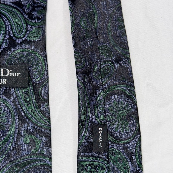 Christian dior tie . - Picture 2 of 7